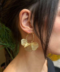 boucles d'oreilles créoles fleur DORÉ