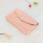 Pochette Barcelone - 1 bouton aimanté, 1 zip et 3 poches