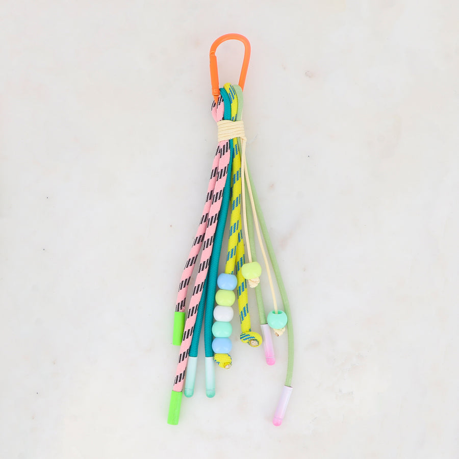 Porte-clé cordes tressées colorées & perles
