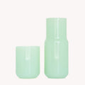 Carafe en verre teintée jade  GRY MATTR by Joe mimran