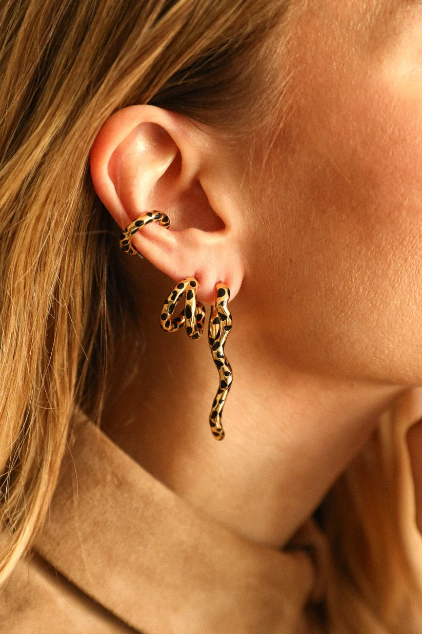 Paire de boucles d'oreilles Léopard asymétriques dorées