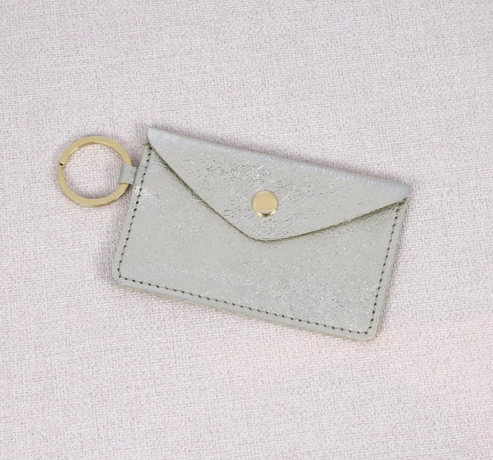 LES CLEIAS Porte-carte Enveloppe en cuir