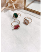 bague pierre nacre dorée