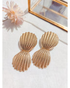 Boucles d’oreilles coquillage dorées