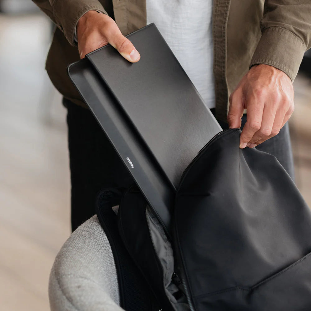 Orbitkey - Pochette d'ordinateur hybride 16''