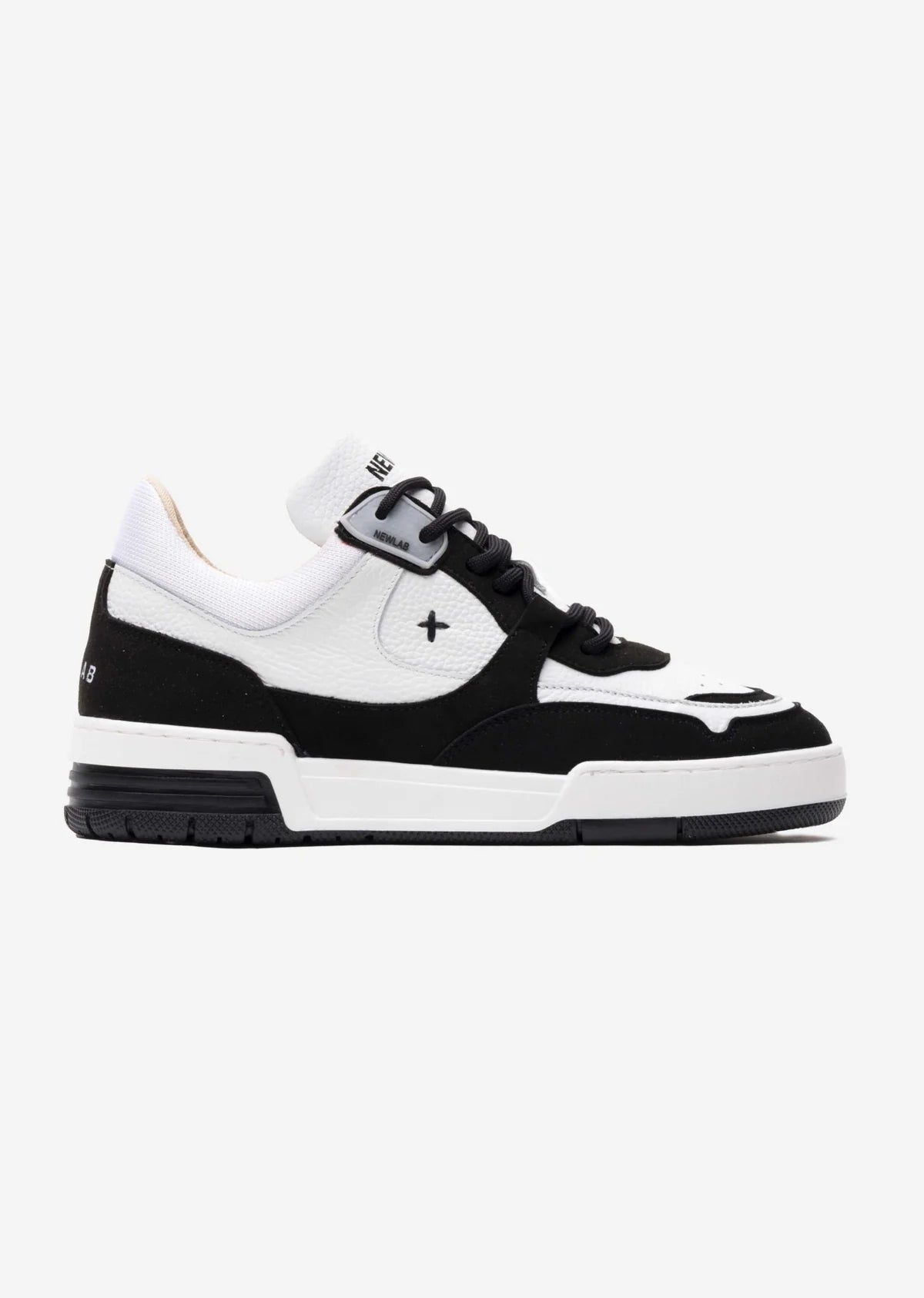 NL12/H04  White/Black