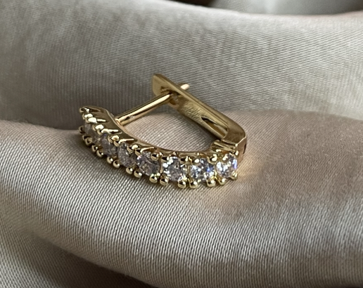 Boucle Demi cercle strass