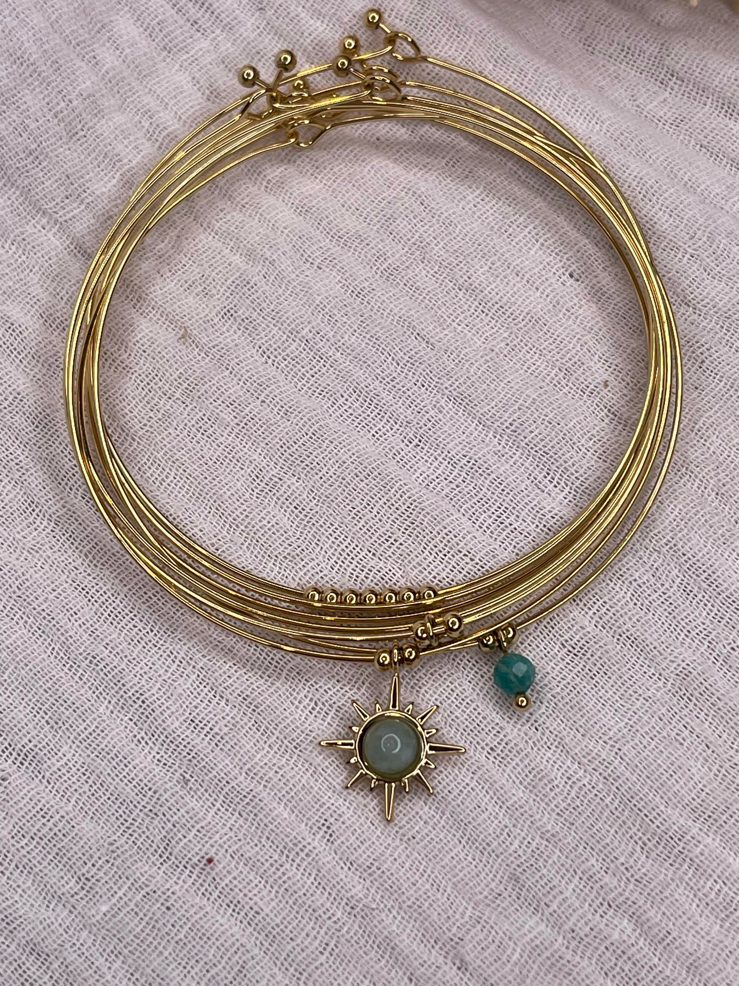 Semainier fin acier doré (7 bracelets), soleil et pierres