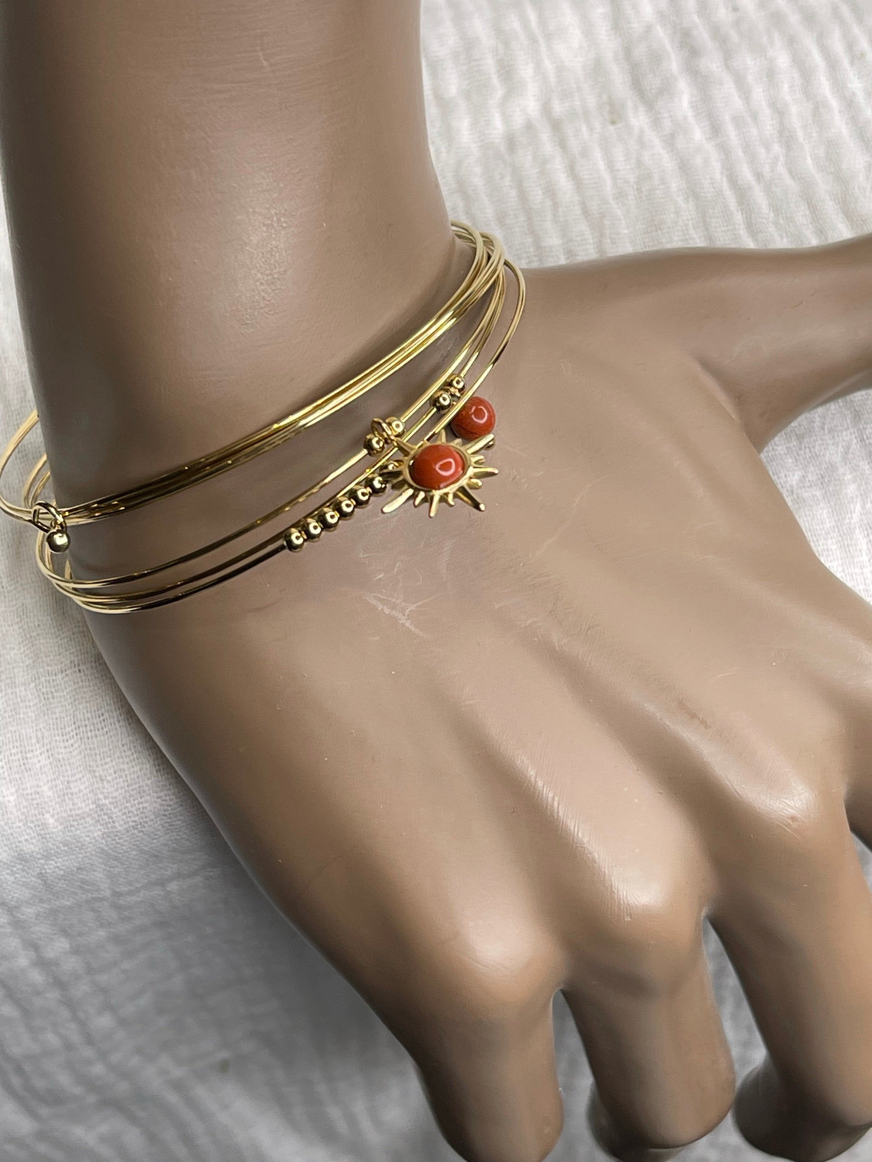 Semainier fin acier doré (7 bracelets), soleil et pierres